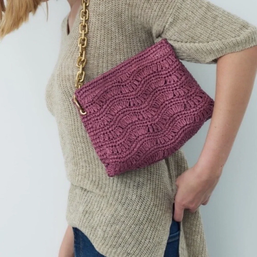 NWT ZARA Fuchsia Woven Clutch w/Chain Strap💕 - Picture 1 of 9